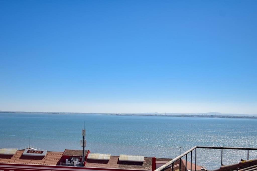 Stylish Lisbon Apartment Central Экстерьер фото